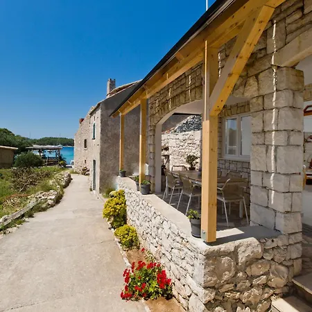 Robinson House T'n't * Хвар